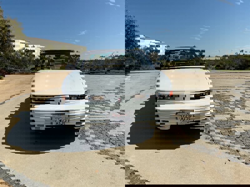 Used 1995 Oldsmobile Cutlass Supreme Convertible image 2