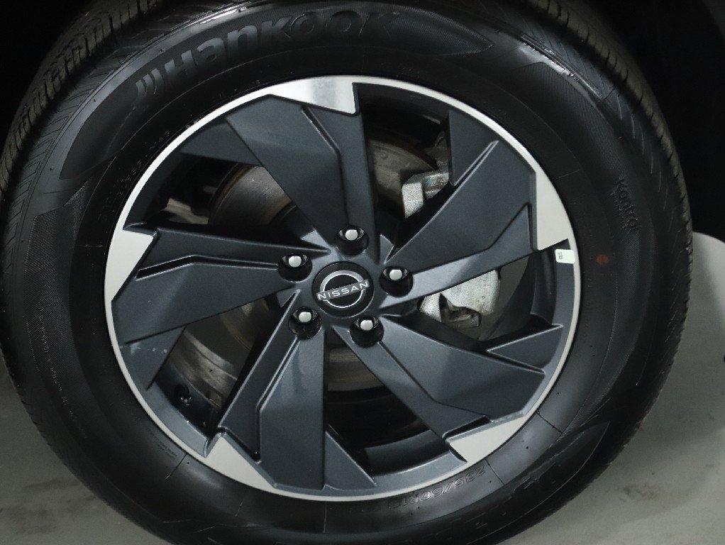 Certified 2026 Nissan Rogue SV w/ Cold Weather Package image 10