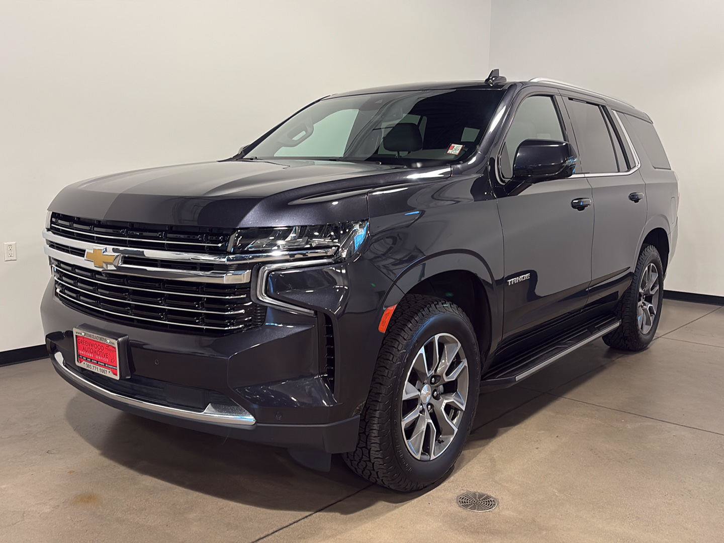Used 2024 Chevrolet Tahoe LT w/ LT Signature Package AWD/4WD image 7