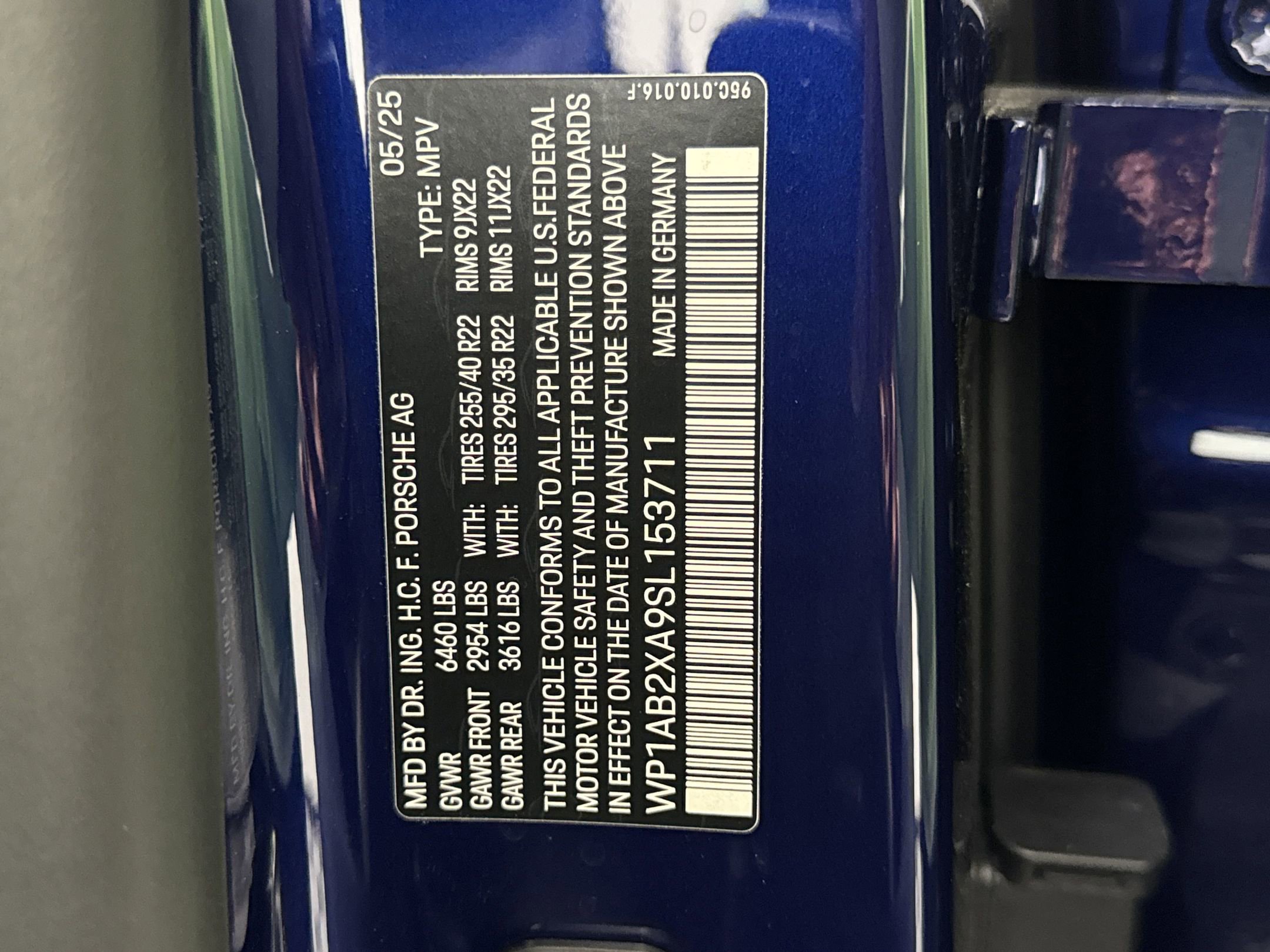 Used 2025 Porsche Macan 4S Electric image 22