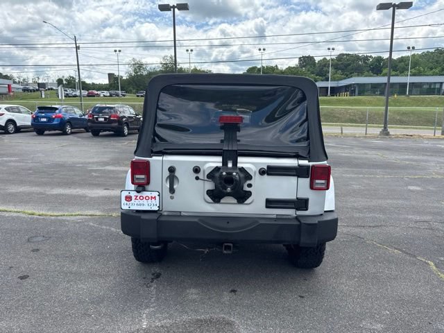 Used 2012 Jeep Wrangler Unlimited Sahara w/ Connectivity Group AWD/4WD image 7