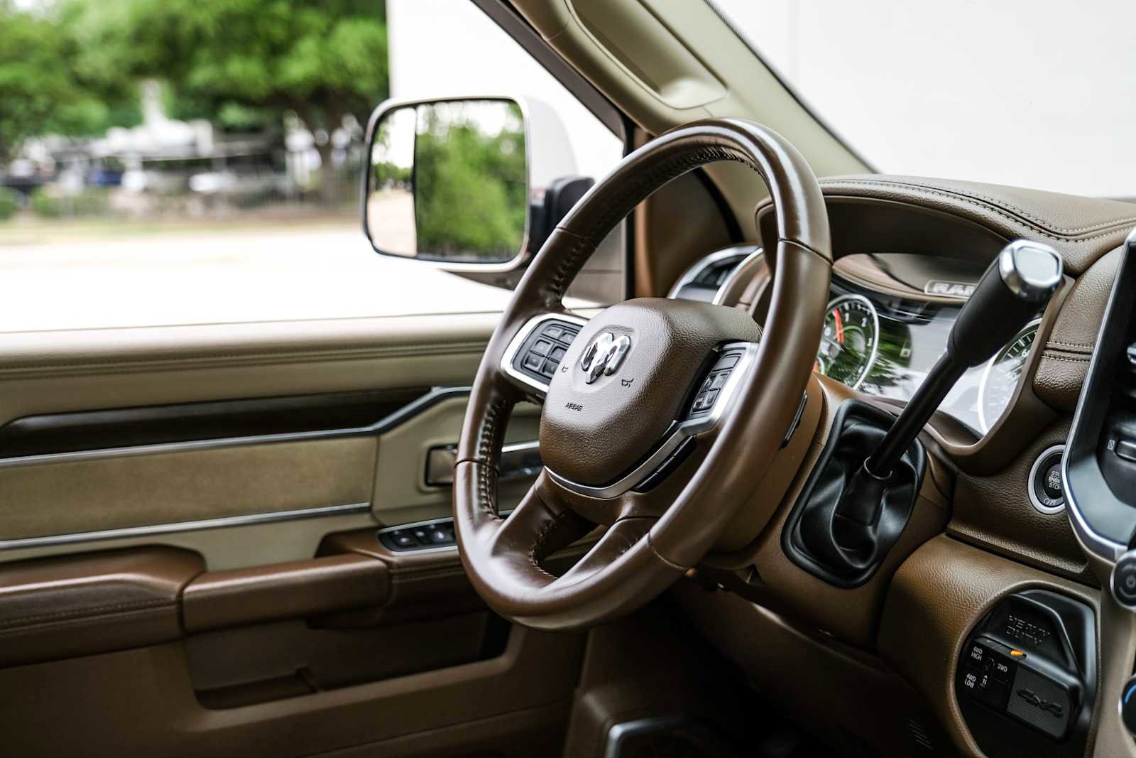 Used 2022 RAM 2500 Laramie AWD/4WD image 17