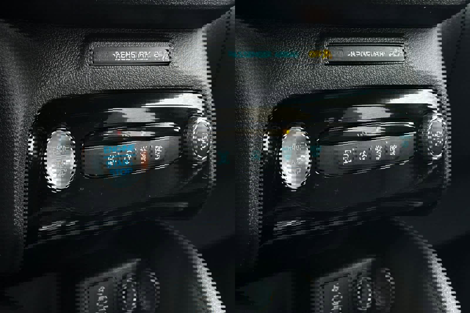 Certified 2025 Ford Escape ST-Line w/ Tech Pack #1 image 21