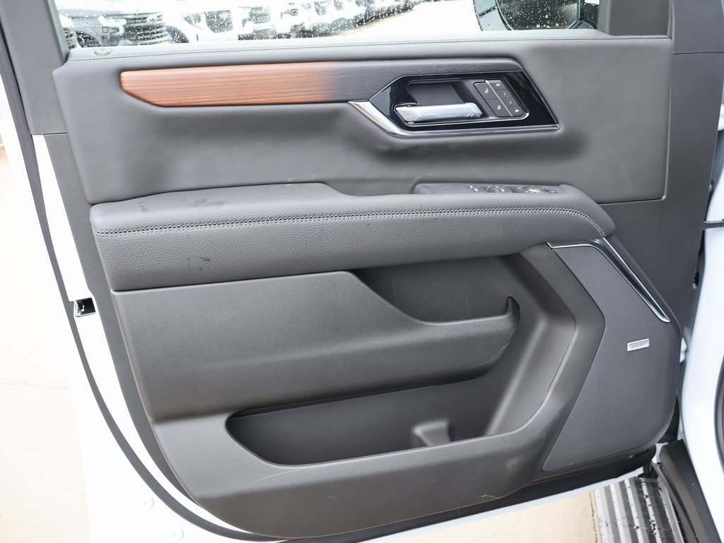 New 2026 GMC Yukon Denali image 12