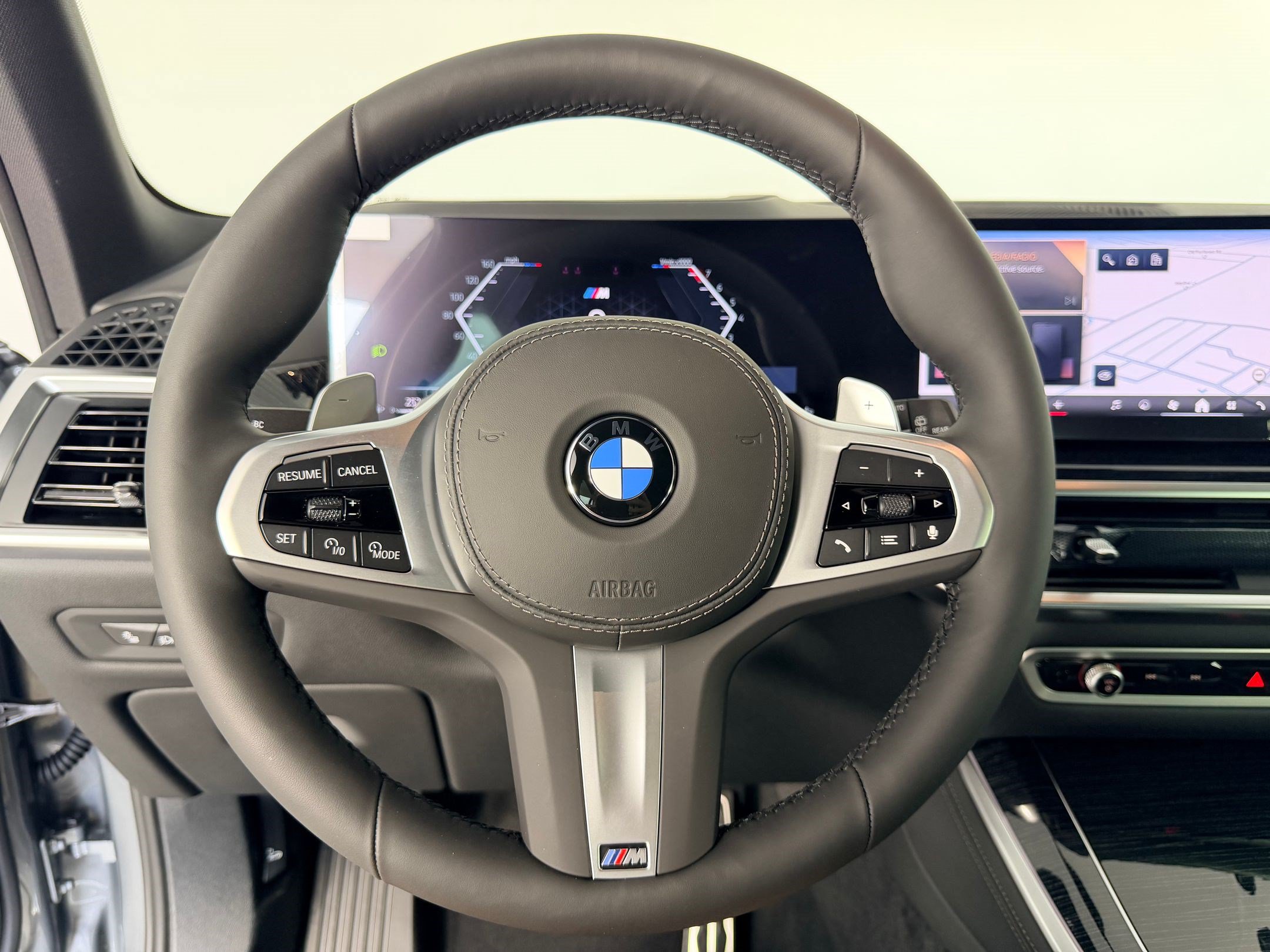 New 2026 BMW X5 xDrive40i w/ M Sport Package AWD/4WD image 11