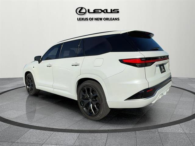 New 2026 Lexus TX 500h AWD image 4