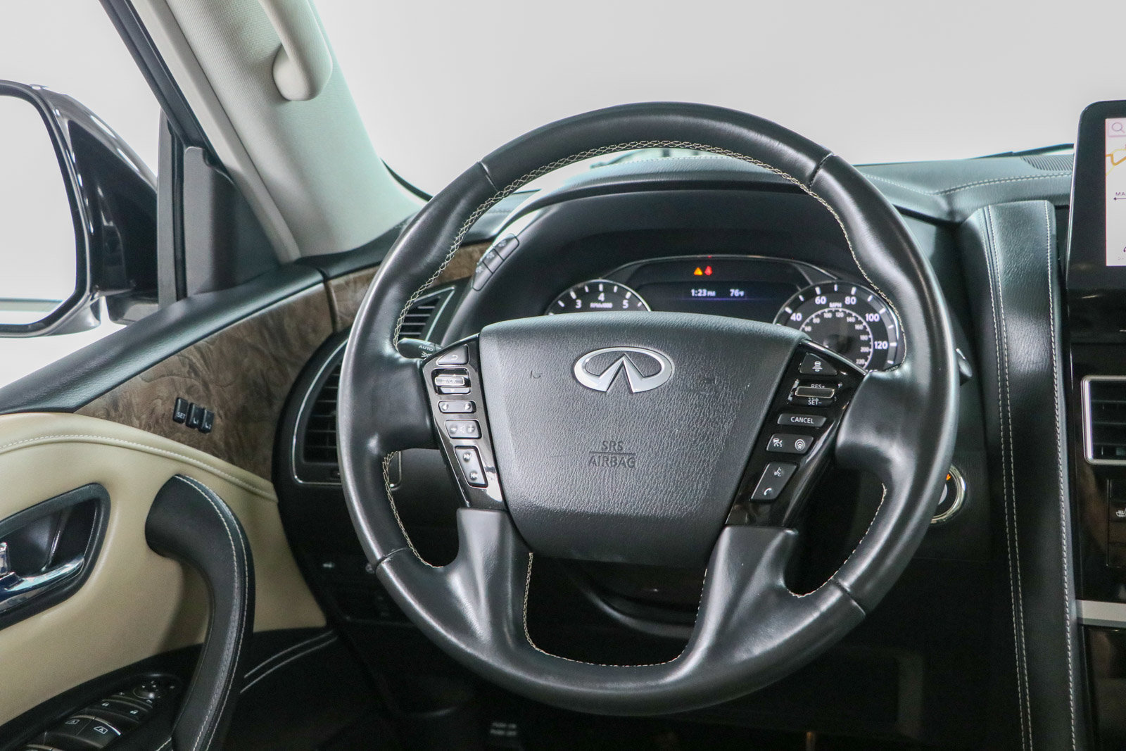 Used 2023 INFINITI QX80 Premium Select w/ Cargo Package RWD image 13
