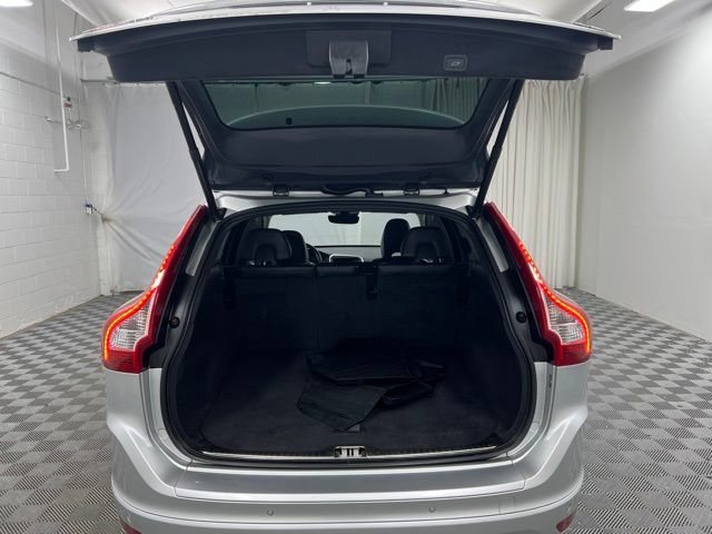 Used 2017 Volvo XC60 T5 Inscription w/ Preferred Option Package AWD/4WD image 8