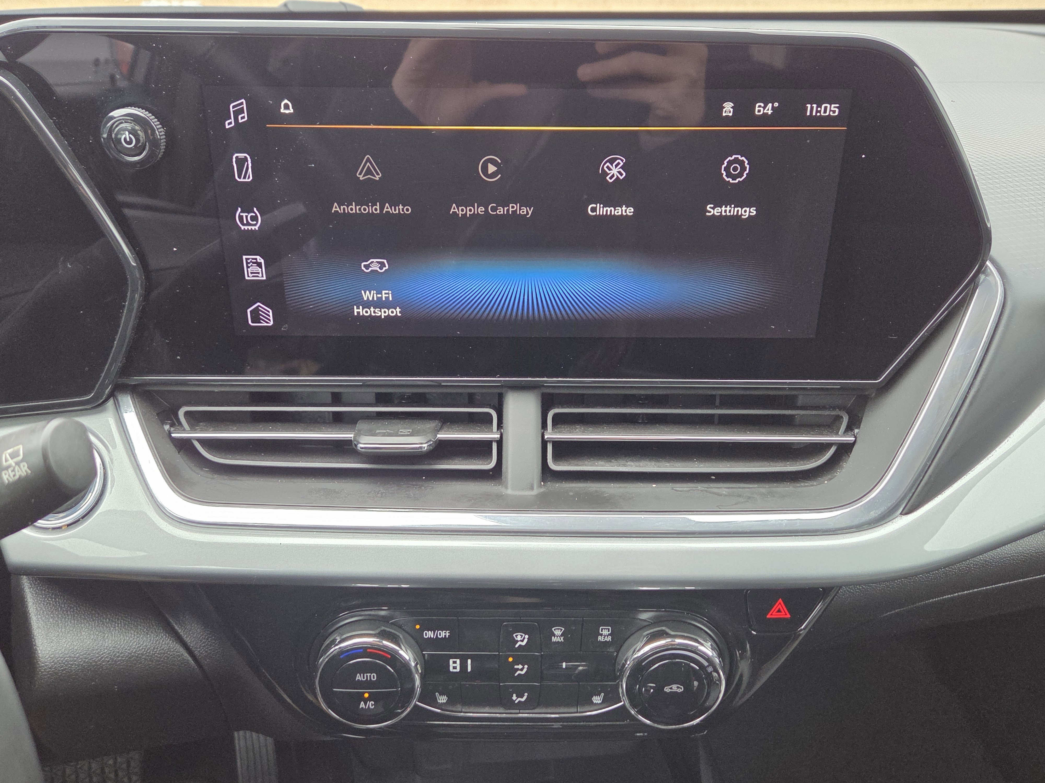 Used 2024 Chevrolet Trax LT w/ Driver Confidence Package image 12