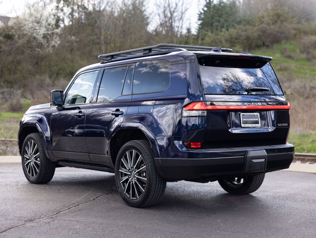 Used 2024 Lexus GX 550 w/ Accessory Package (2T) image 6
