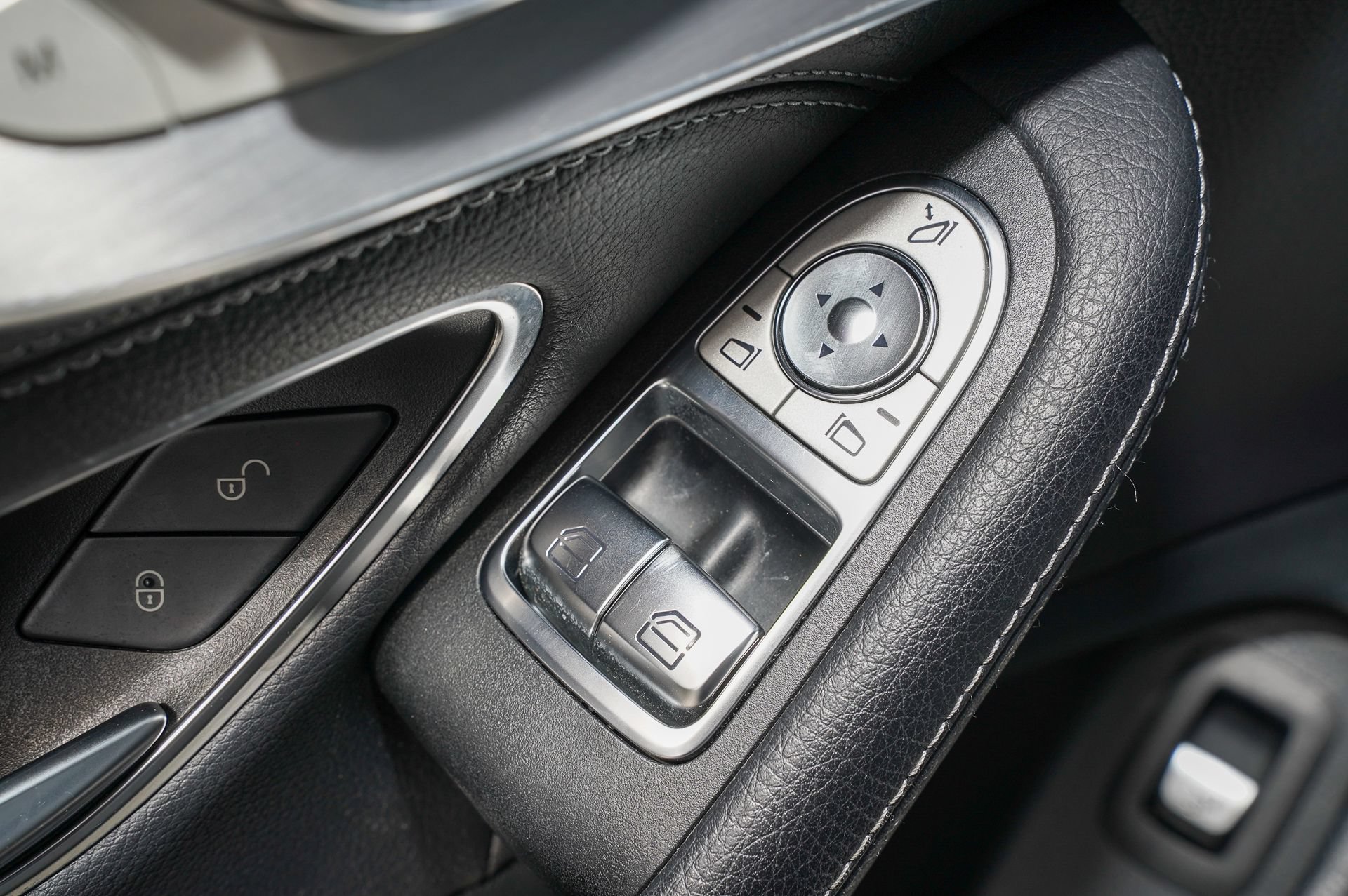 Used 2019 Mercedes-Benz C 300 Coupe image 24