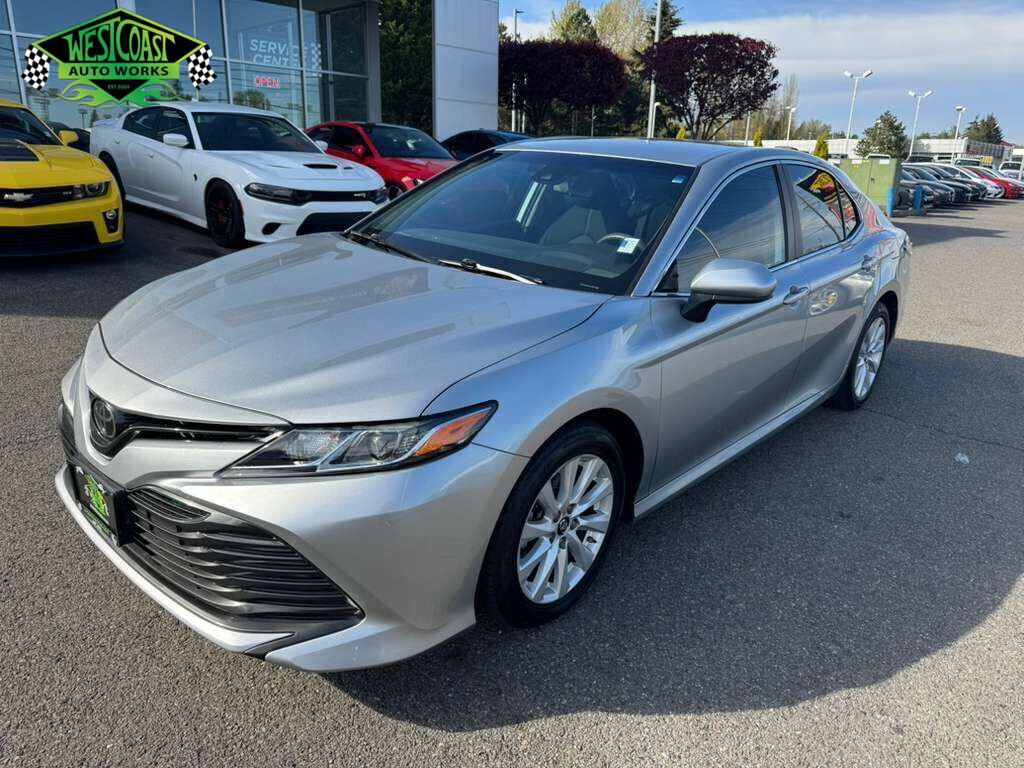 Used 2019 Toyota Camry LE FWD image 1