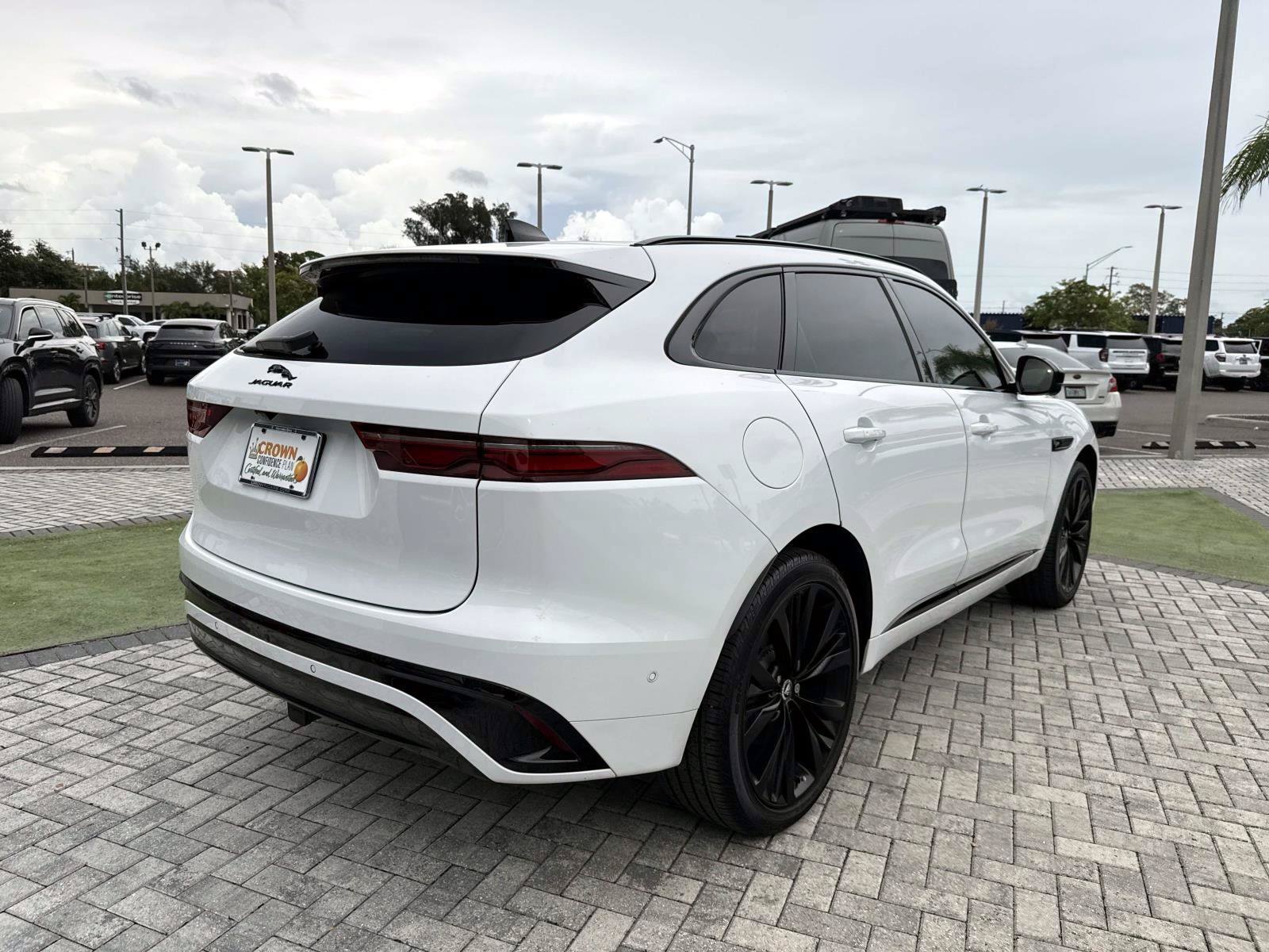Used 2024 Jaguar F-PACE R-Dynamic S AWD/4WD image 5
