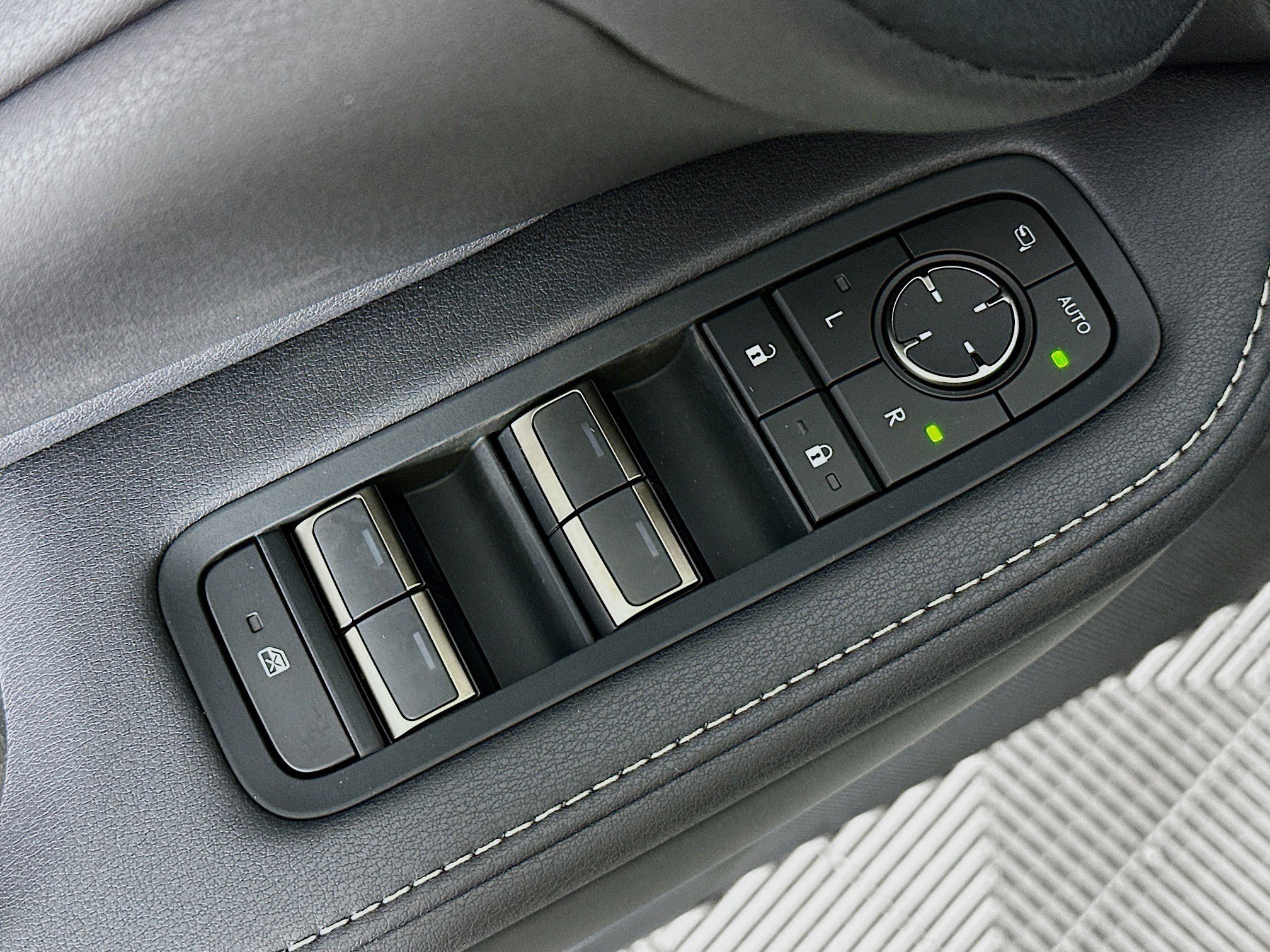 New 2026 Lexus TX 350 AWD image 18