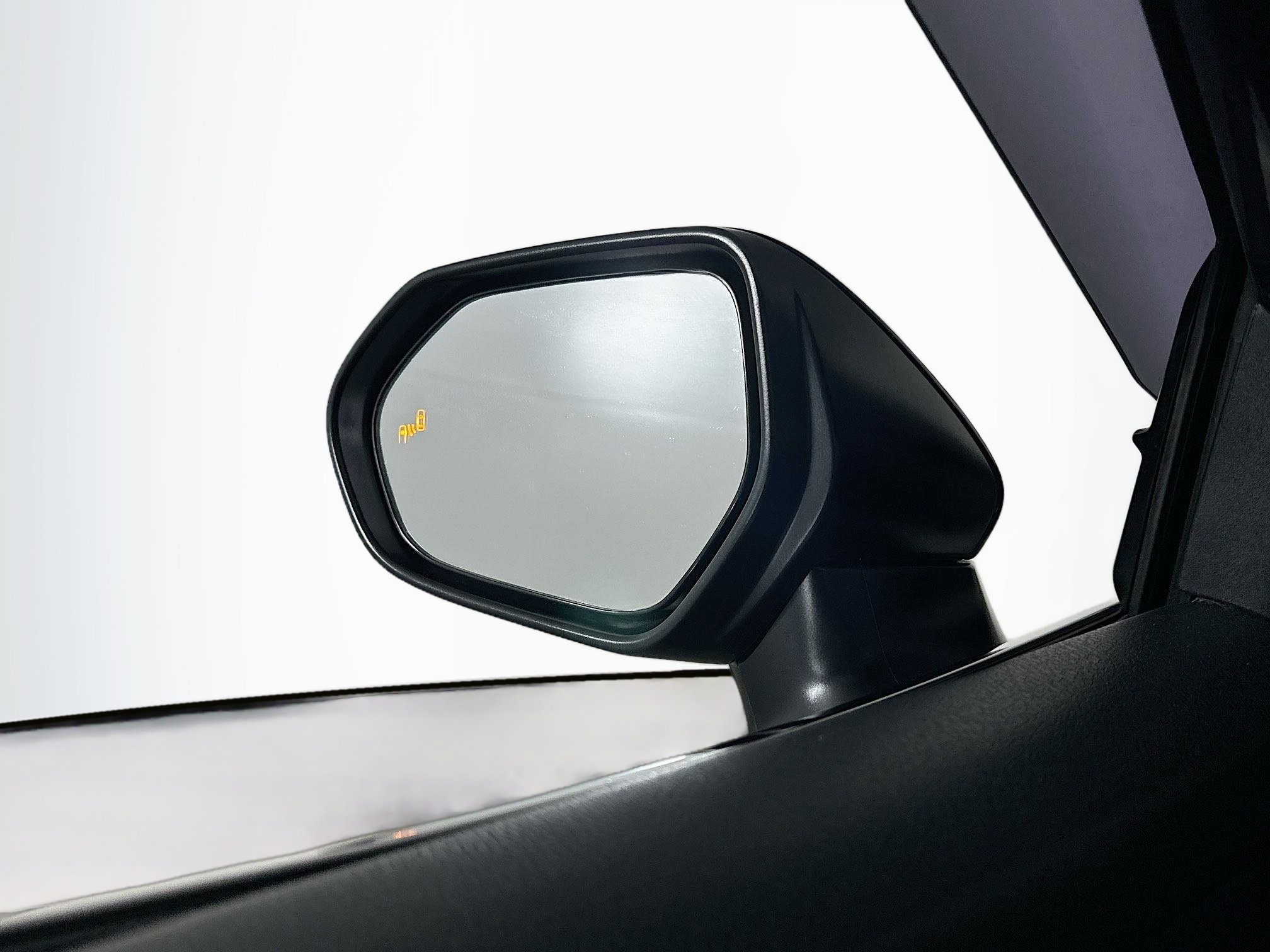 Used 2021 Toyota Camry XLE image 16