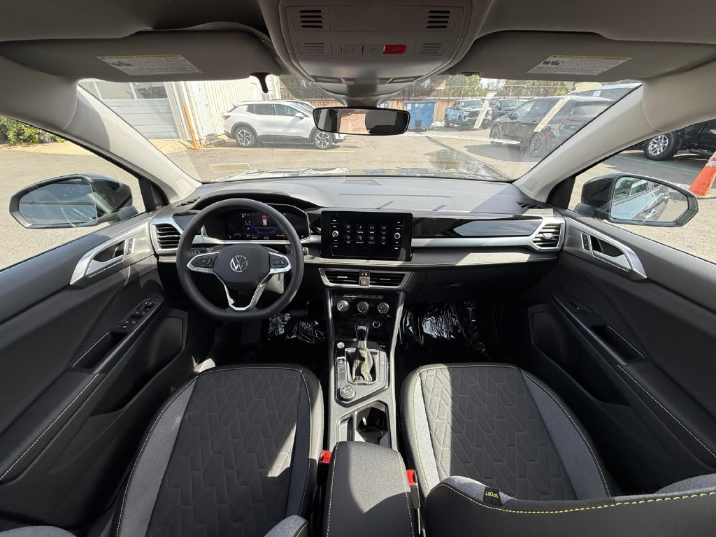 New 2027 Volkswagen Taos Sport AWD/4WD image 21