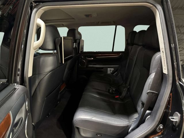 Used 2019 Lexus LX 570 4WD w/ Luxury Package image 27