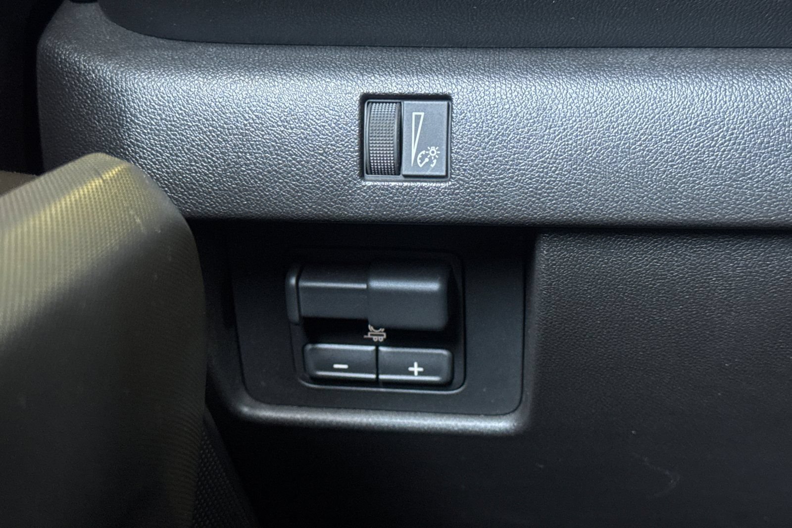 Used 2026 Chevrolet Colorado Trail Boss AWD/4WD image 38