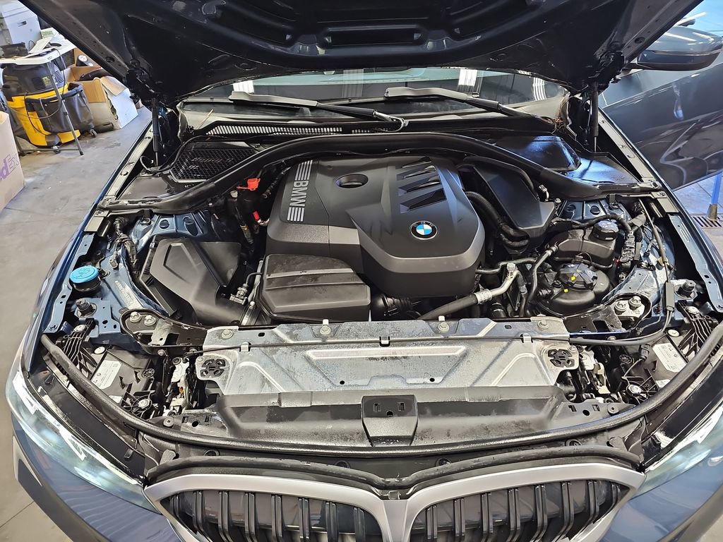 Used 2025 BMW 330i xDrive Sedan image 30