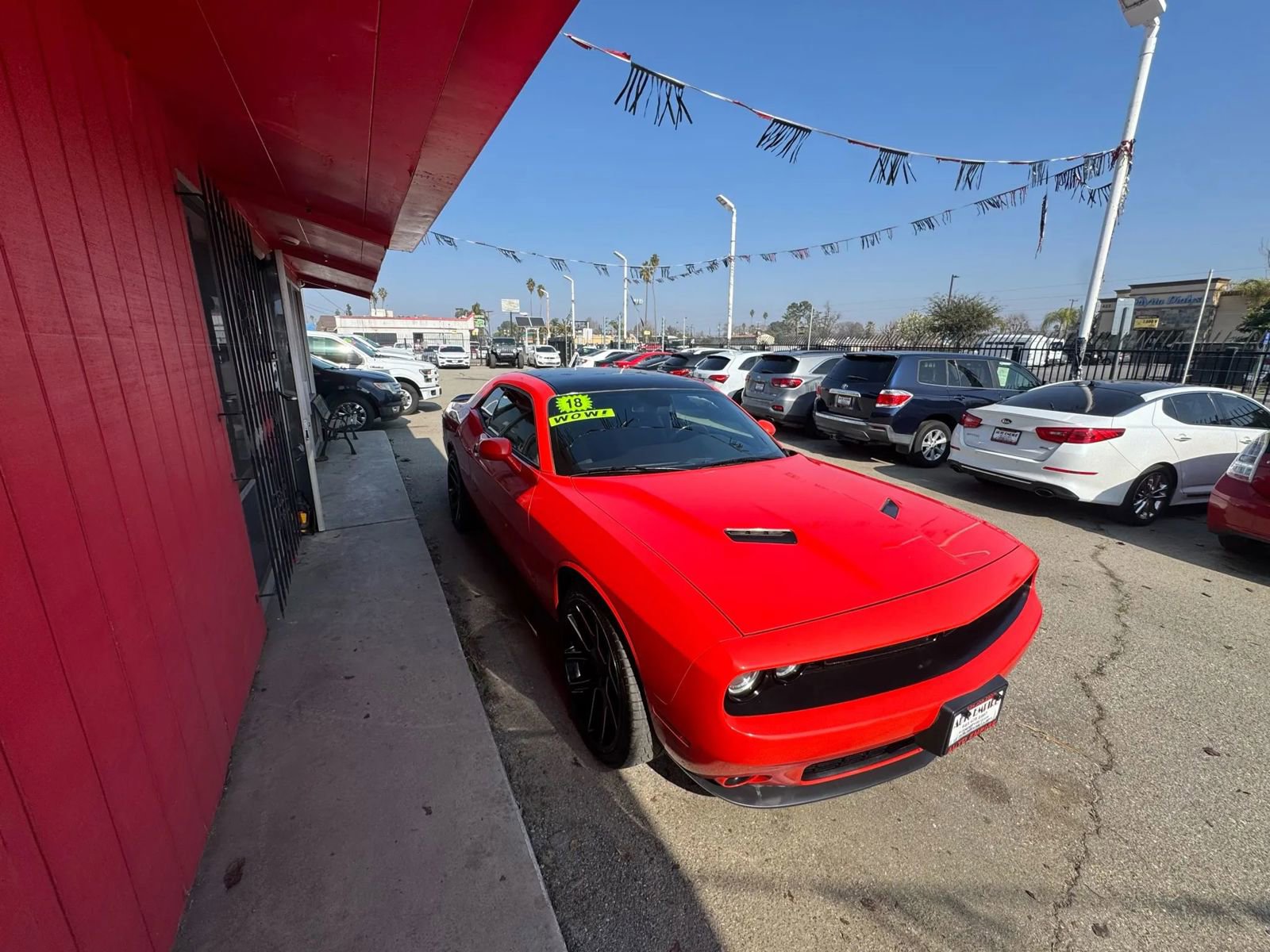Used 2018 Dodge Challenger SXT image 5