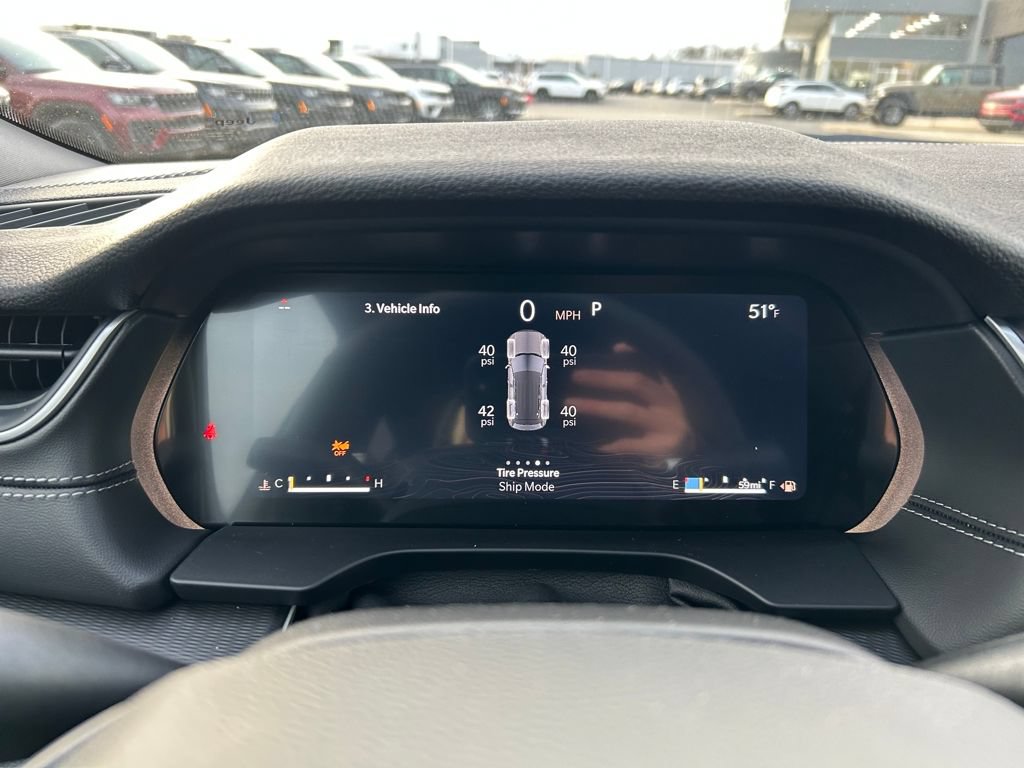 New 2025 Jeep Grand Cherokee 4WD image 11