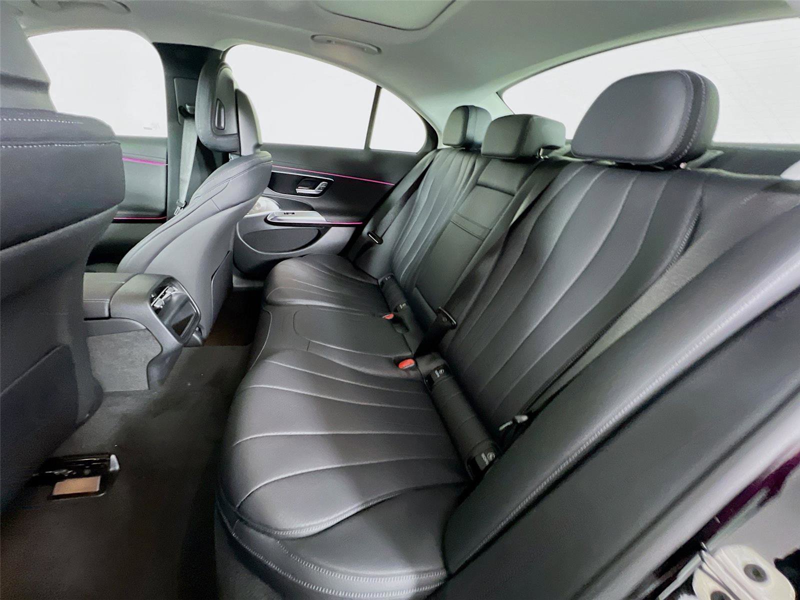 New 2026 Mercedes-Benz E 350 4MATIC Sedan image 22