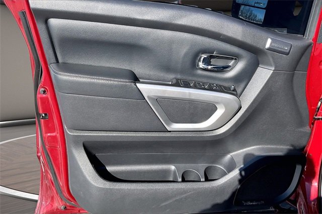 Certified 2018 Nissan Titan PRO-4X w/ Pro-4x Convenience Package image 20