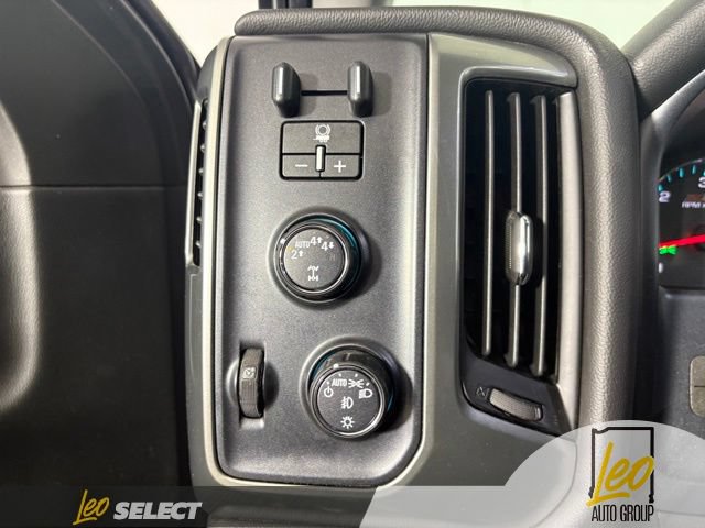 Used 2018 Chevrolet Silverado 1500 LT w/ All Star Edition AWD/4WD image 13