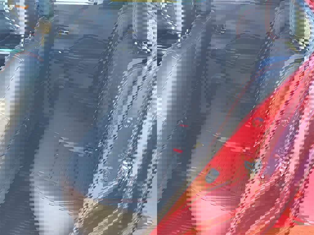 Used 2019 Nissan Kicks SR w/ SR Premium Package image 17