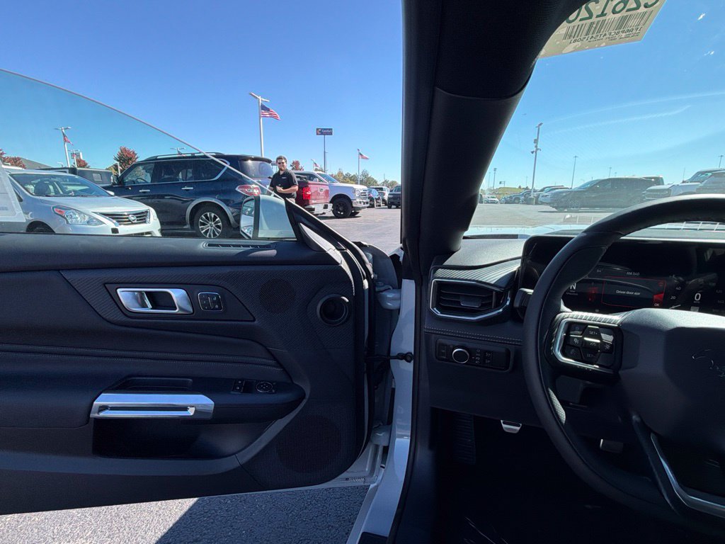New 2026 Ford Mustang GT Premium w/ GT Performance Package RWD image 19