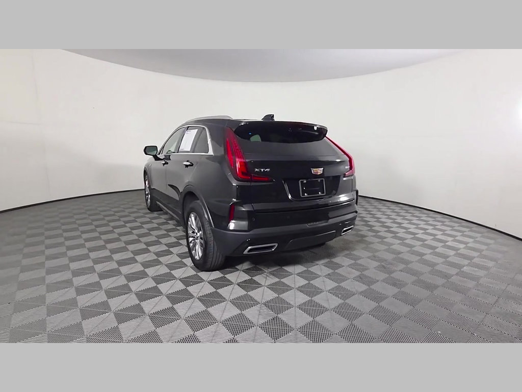 Used 2025 Cadillac XT4 Premium Luxury FWD image 43