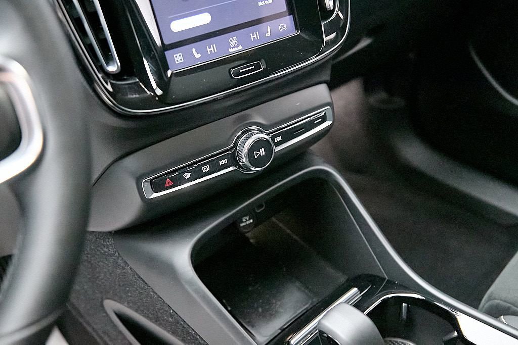 Certified 2023 Volvo C40 P8 Recharge Plus AWD/4WD image 15