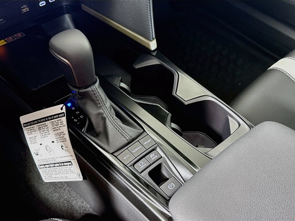 New 2026 Toyota Camry SE w/ Convenience Package FWD image 16