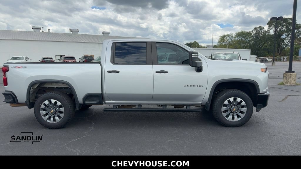 Used 2023 Chevrolet Silverado 2500 Custom w/ Custom Value Package AWD/4WD image 2