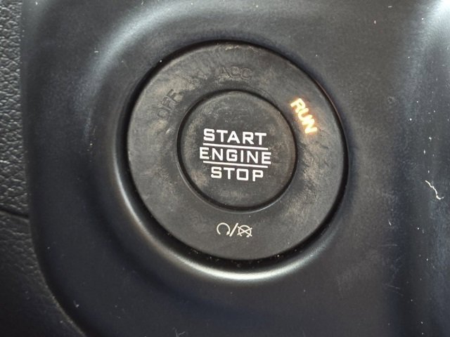 Used 2022 Jeep Wrangler Unlimited Willys image 17