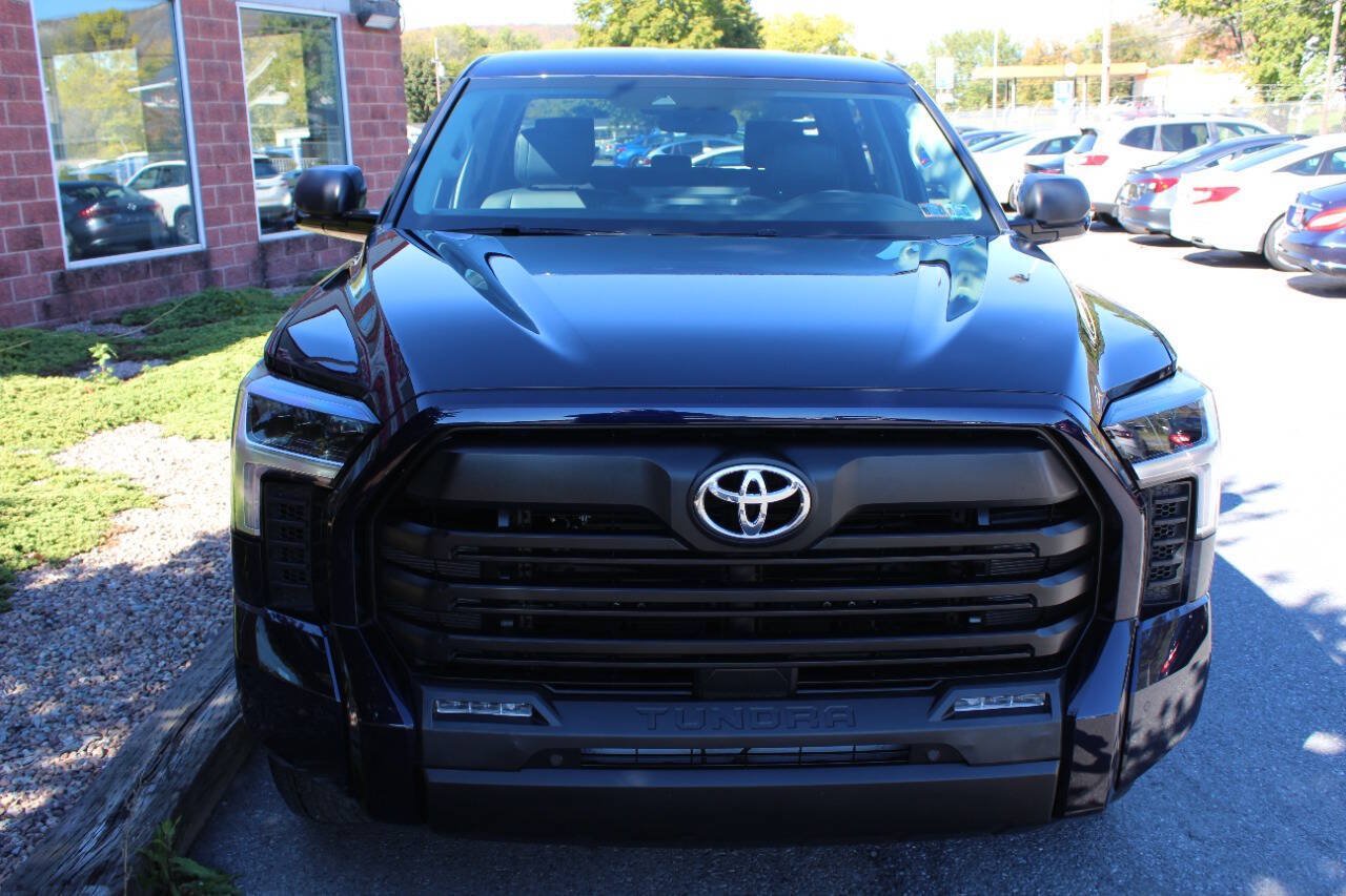 Used 2024 Toyota Tundra SR5 w/ SR5 Premium Package AWD/4WD image 4