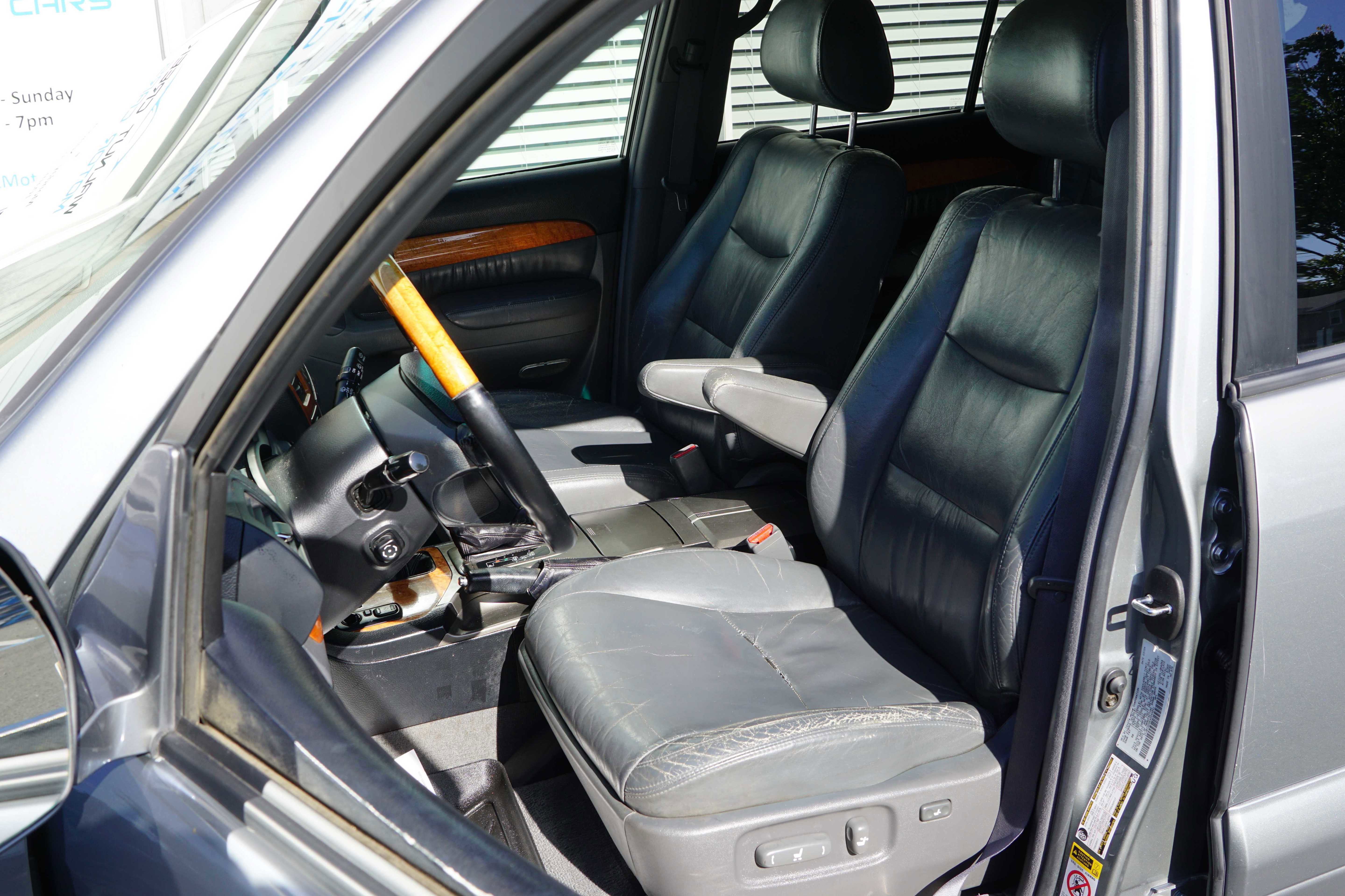 Used 2004 Lexus GX 470 AWD/4WD image 39