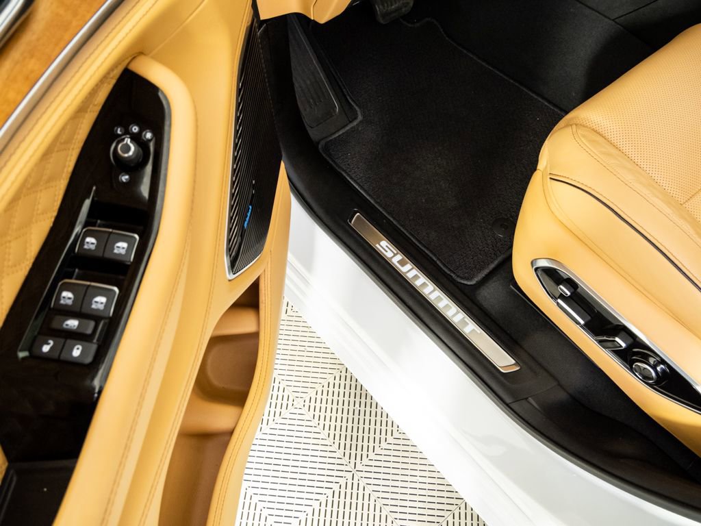 Used 2025 Jeep Grand Cherokee Summit image 8