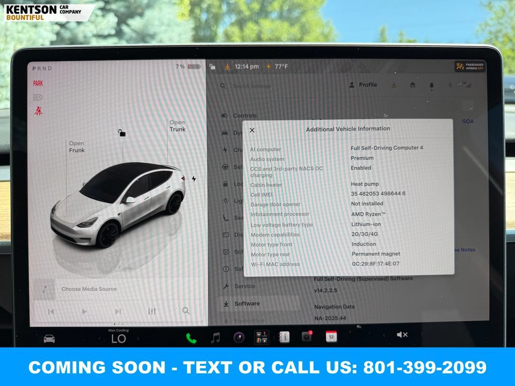 Used 2024 Tesla Model Y Performance AWD/4WD image 21