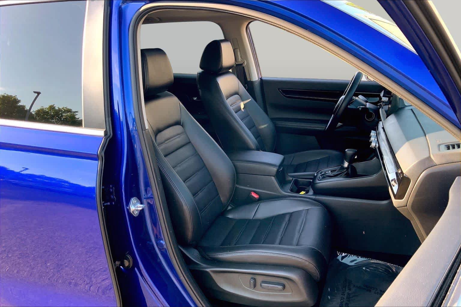 Used 2025 Honda CR-V EX-L image 9