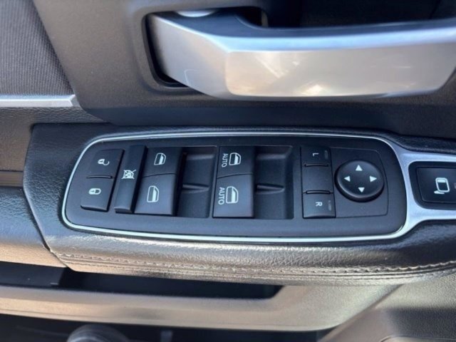 Used 2024 RAM 3500 SLT w/ Quick Order Package 2YG SLT AWD/4WD image 22