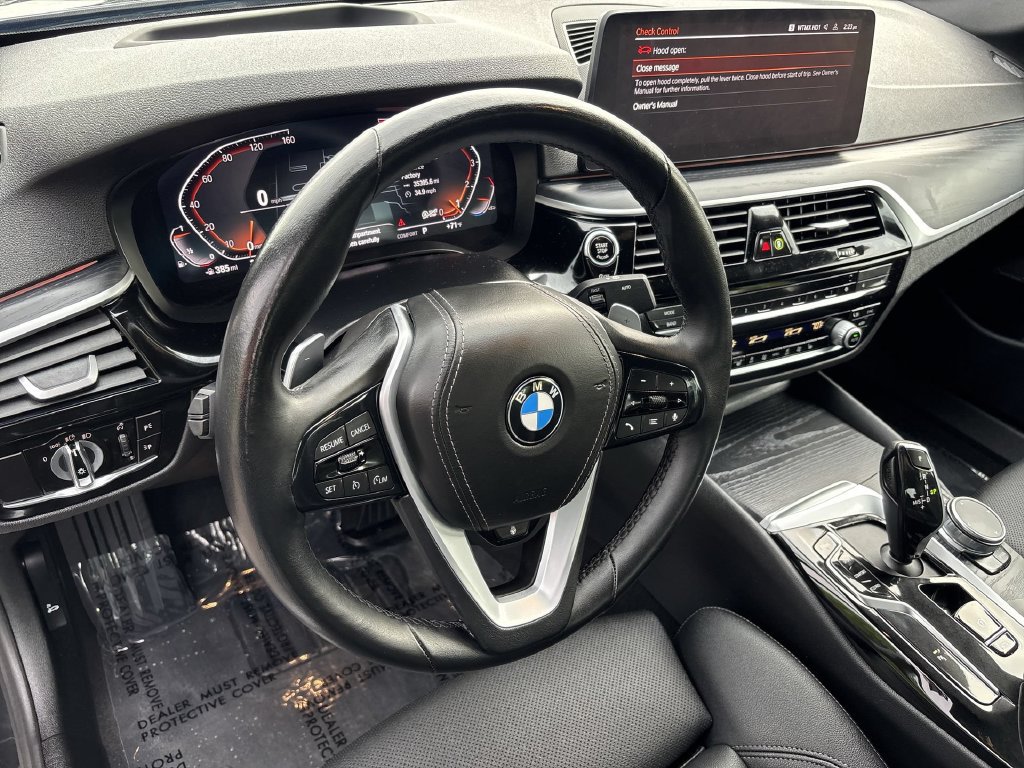 Certified 2023 BMW 530i xDrive w/ Premium Package AWD/4WD image 11