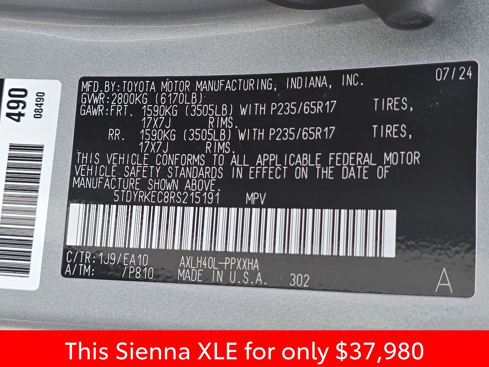 Used 2024 Toyota Sienna XLE image 46