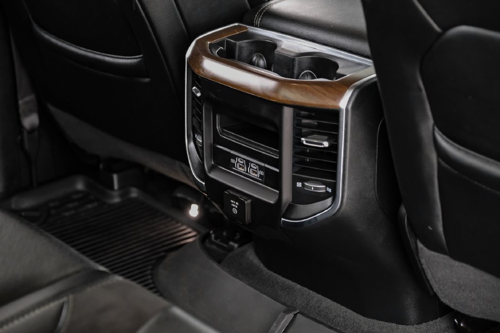 Used 2022 RAM 1500 Laramie AWD/4WD image 40