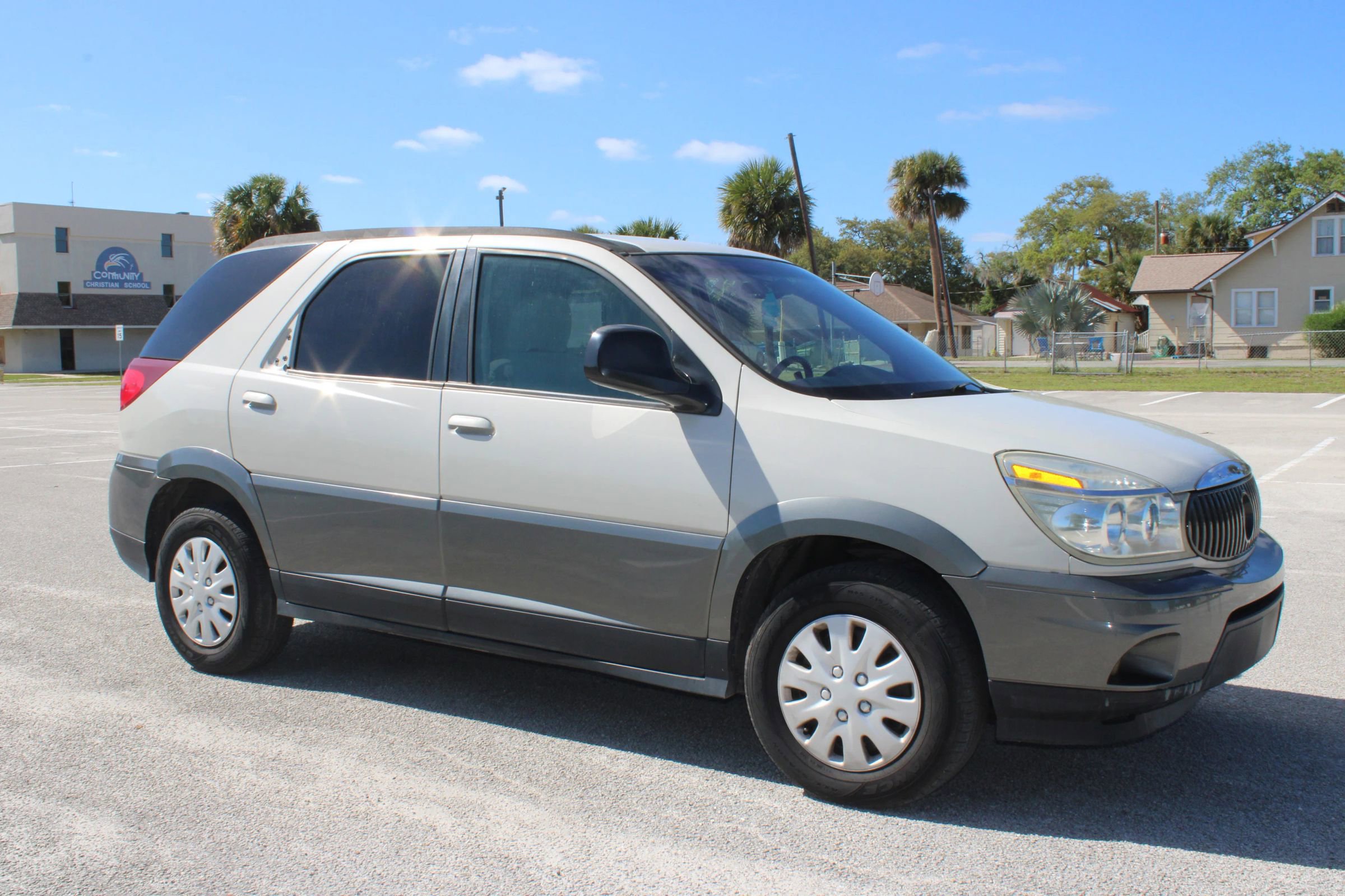 Used 2004 Buick Rendezvous CX image 2