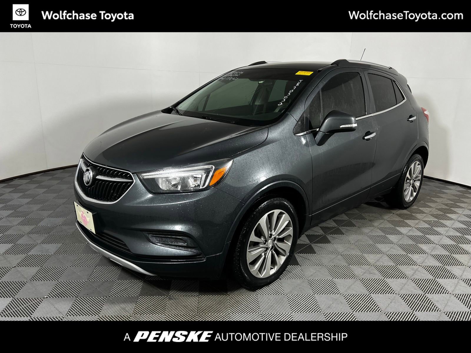 Used 2018 Buick Encore Preferred image 1
