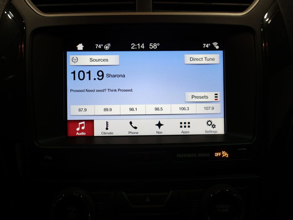 Used 2017 Ford Explorer XLT w/ Equipment Group 202A image 32