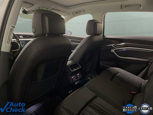 Used 2023 Audi e-tron Premium Plus w/ Premium Plus Package image 69