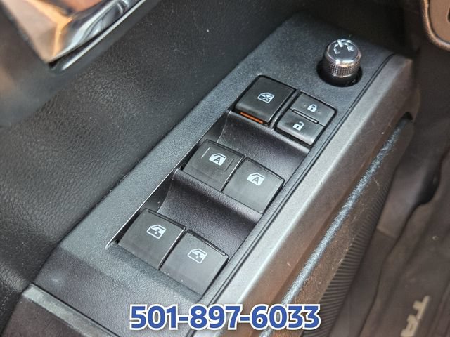 Used 2017 Toyota Tacoma TRD Sport AWD/4WD image 25