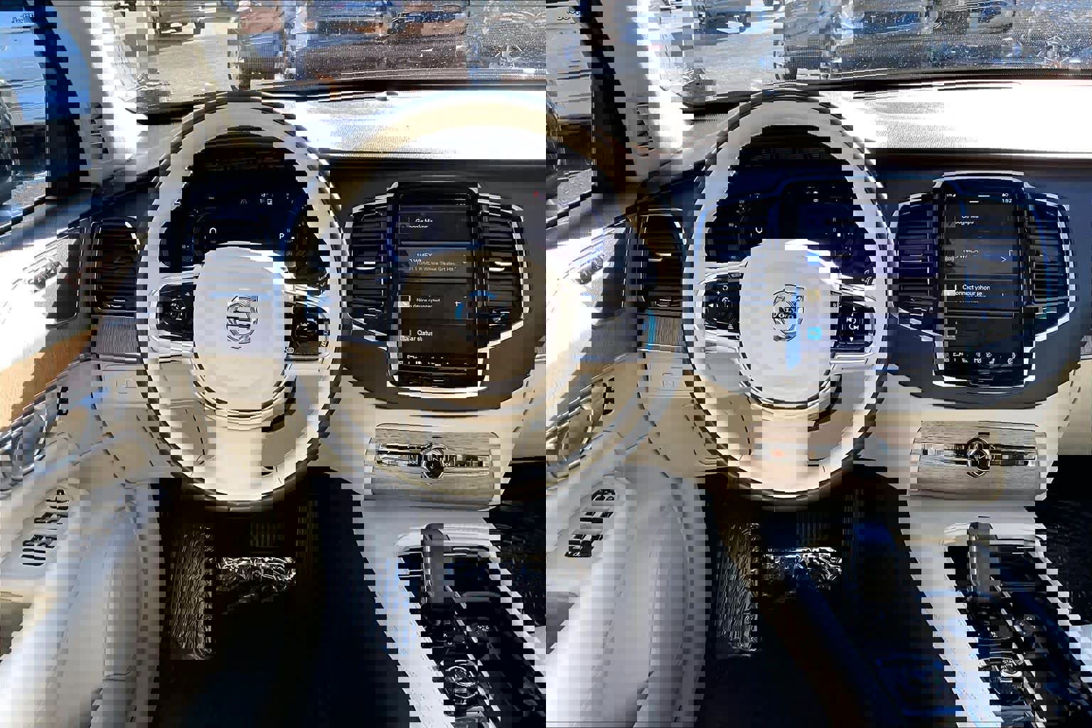 Certified 2024 Volvo XC90 B6 Plus image 5